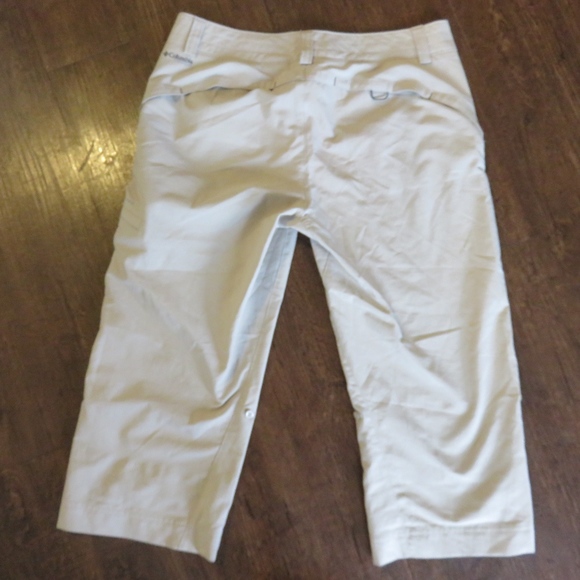 SOLD Columbia Titanium Cream Crop Pants - Picture 2 of 4